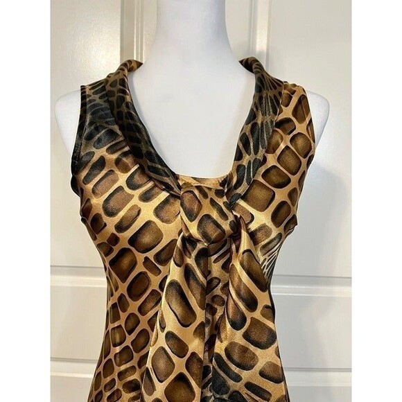 Elegant Animal Print Sleeveless Dress - Picture 4 of 12